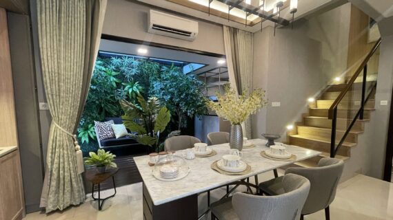 Dining Area (1)